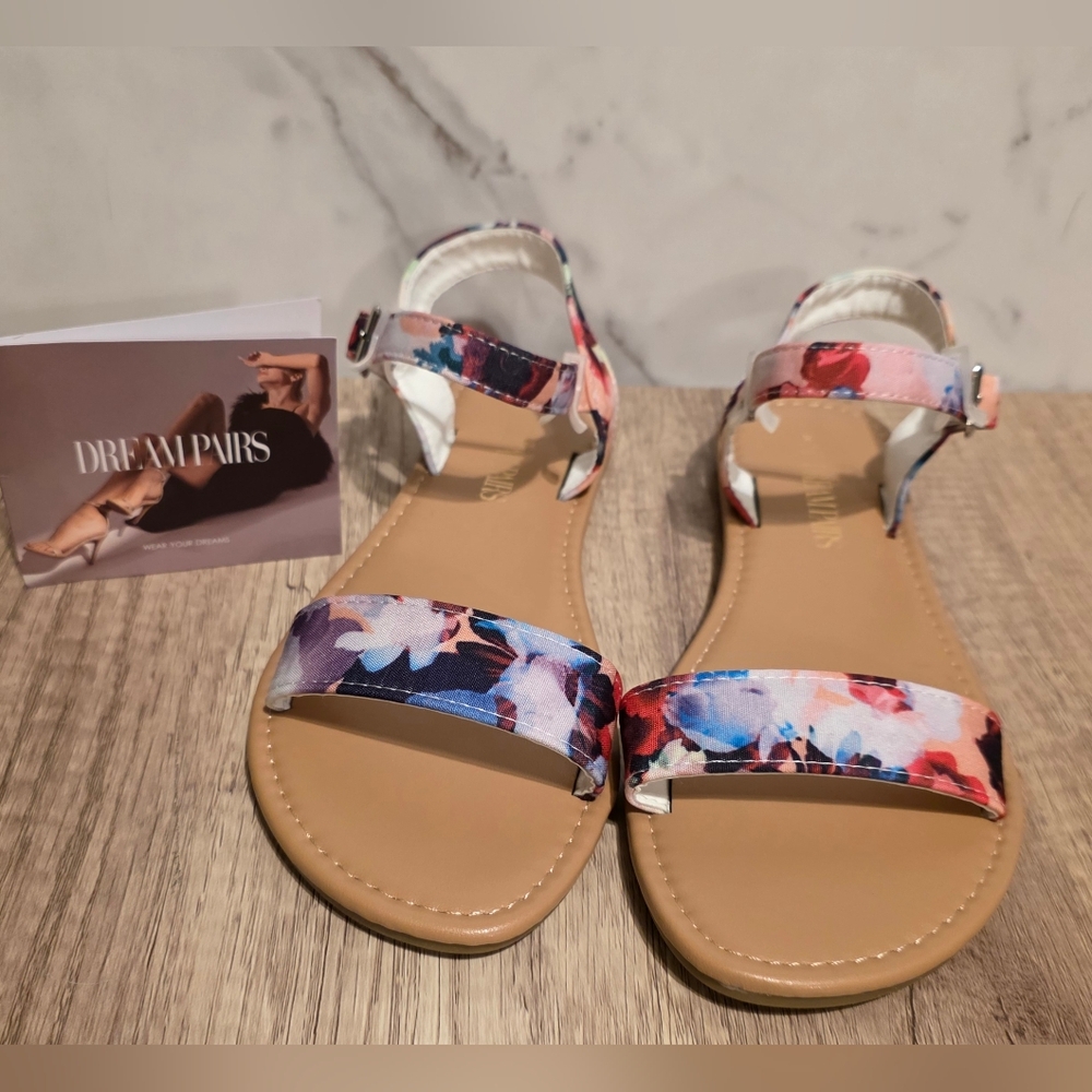 Dream Pairs Floral Strap Sandals Size 8 NRW